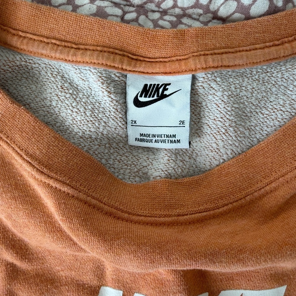 Nike Warm Tangerine Pullover